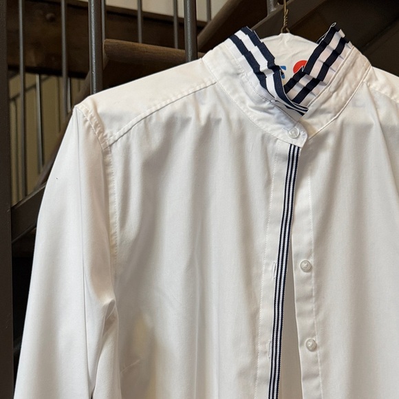 Women's Button-down Ruffle-Collar Blouse with Navy Trim - Picture 4 of 5